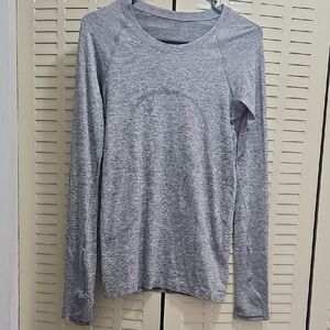 Women's Heather Gray Long Sleeve Top